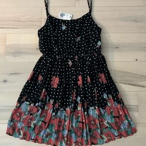Cute Forever 21 polka dot floral dress